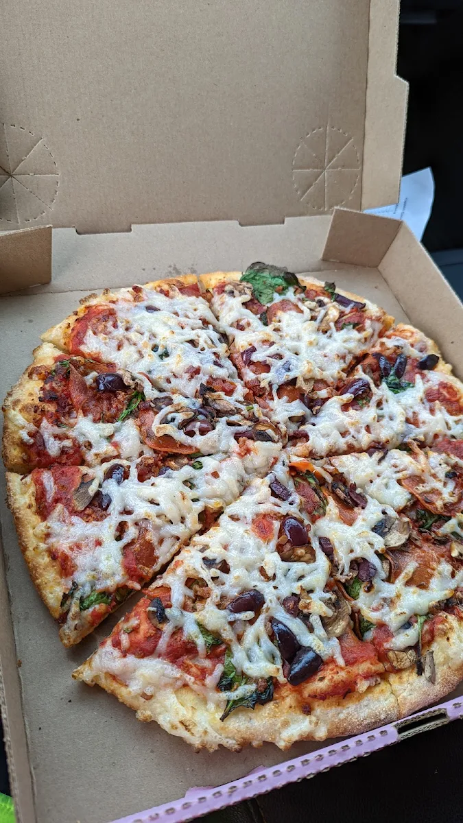 Daiya Cheese and Meat Pizza Salami
