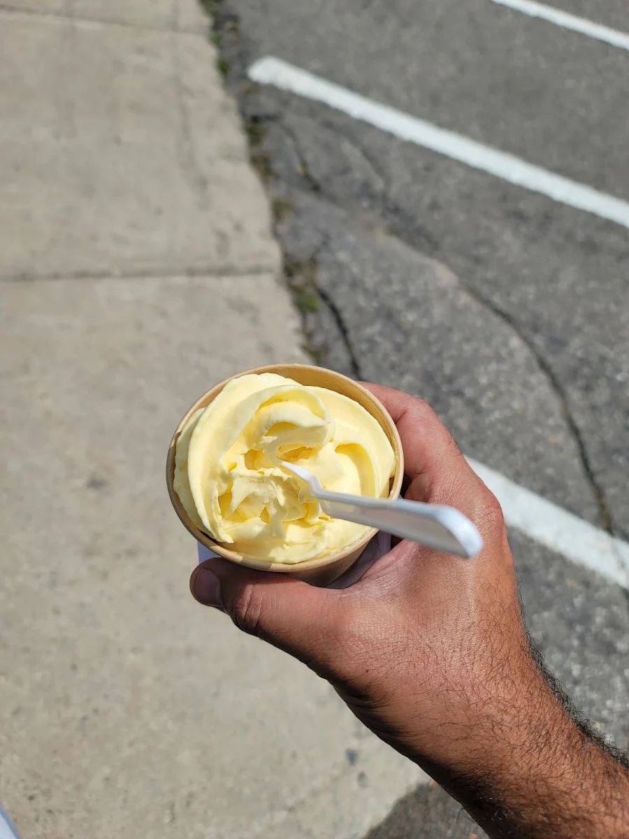 Mango Yogurt Parfait