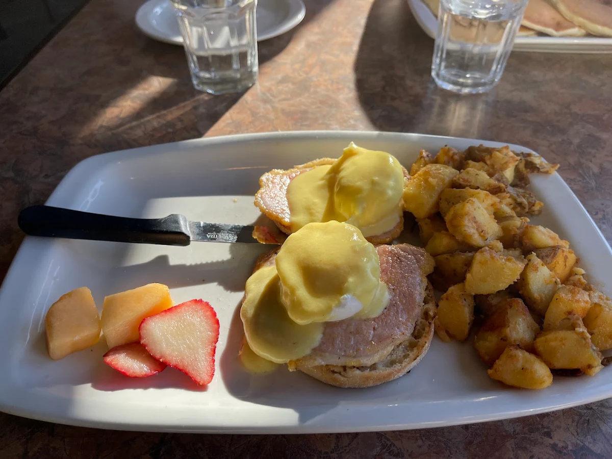 Eggs Benedict