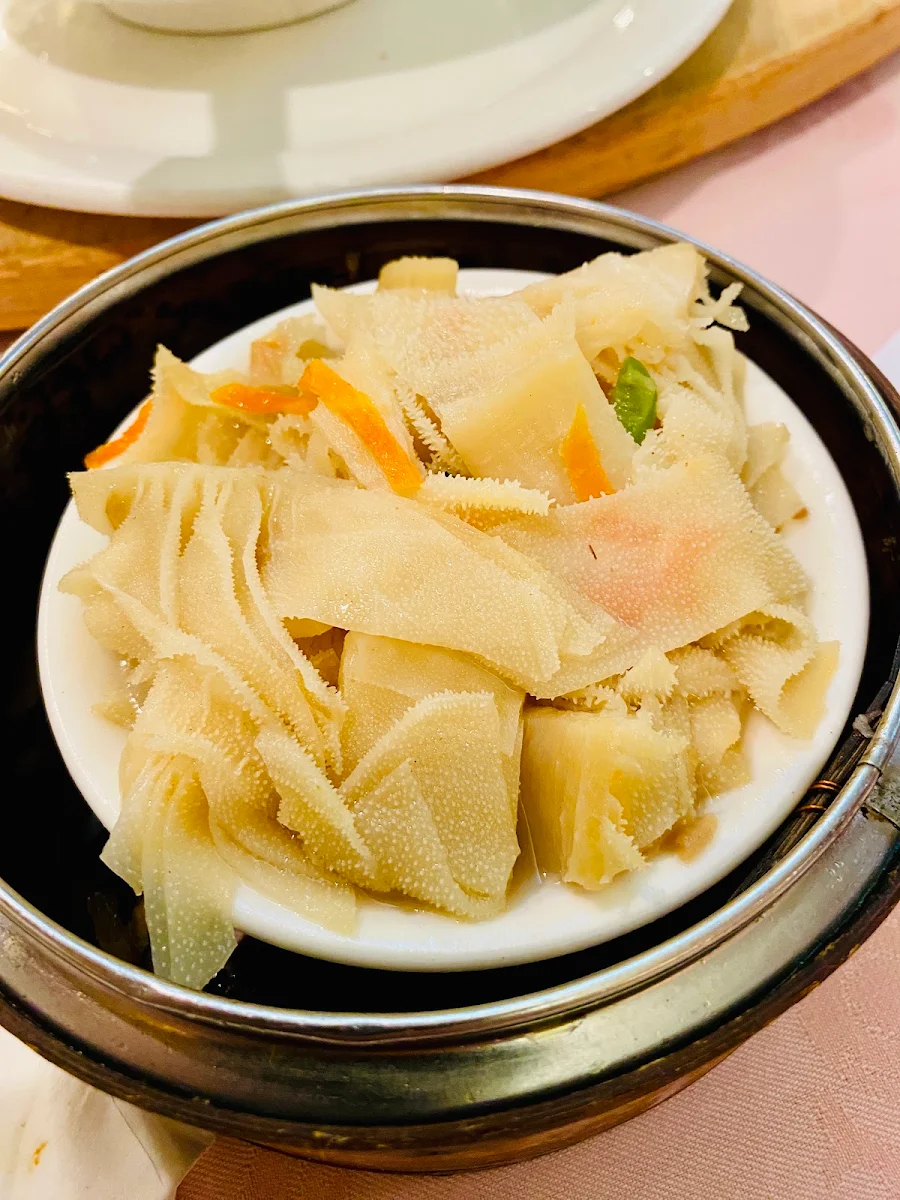 Fish Maw with Shredded Duck Meat Soup