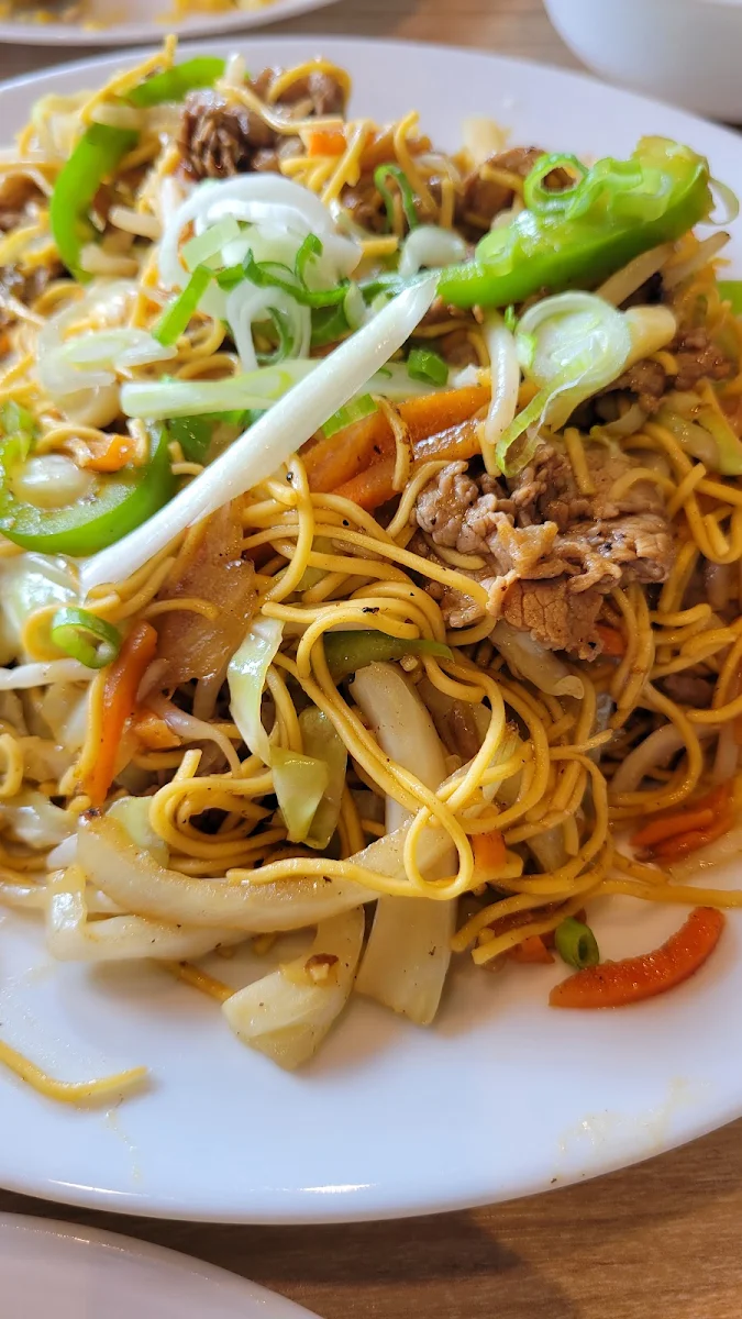 Stir Fried Beef with Egg Noodles