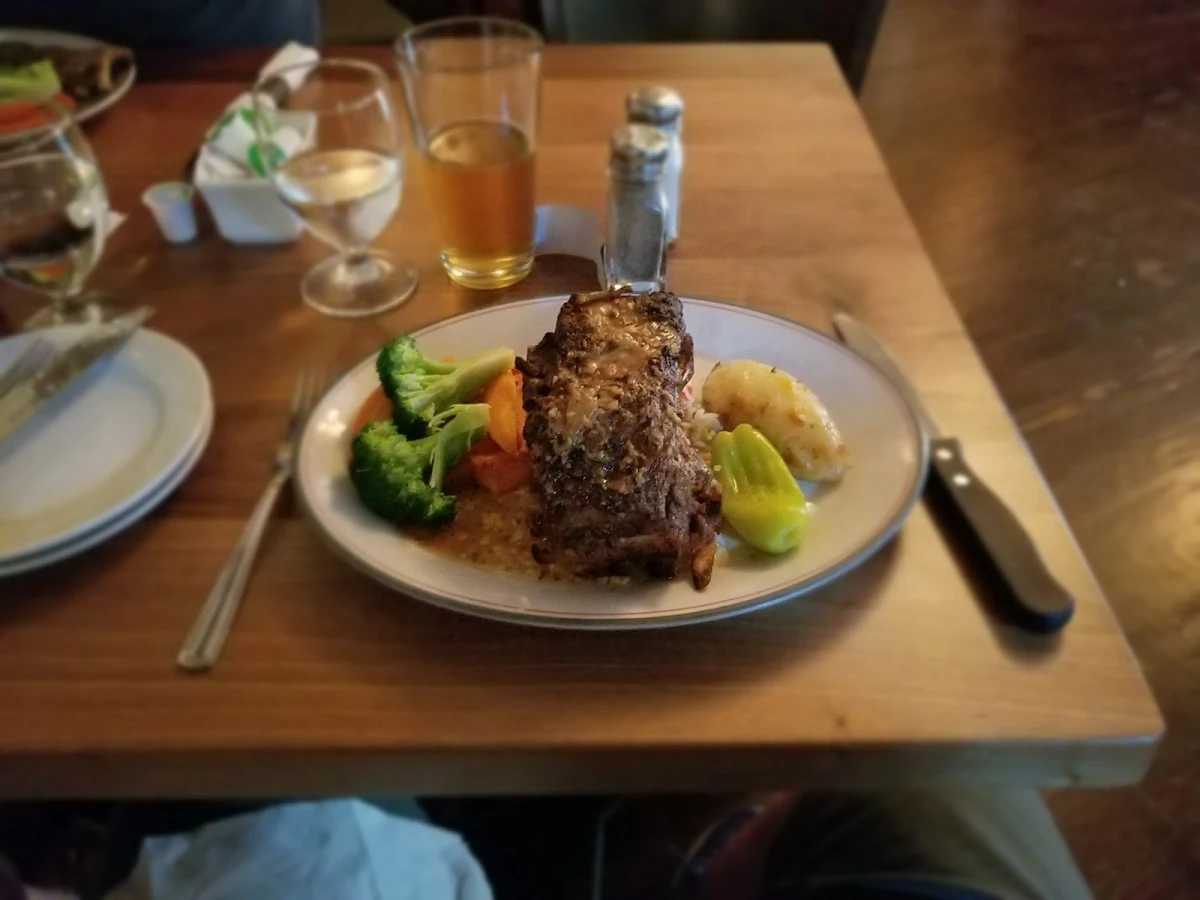 Lamb Shoulder 32-