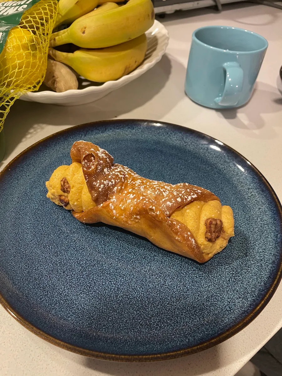 Pumpkin Spice Cannoli