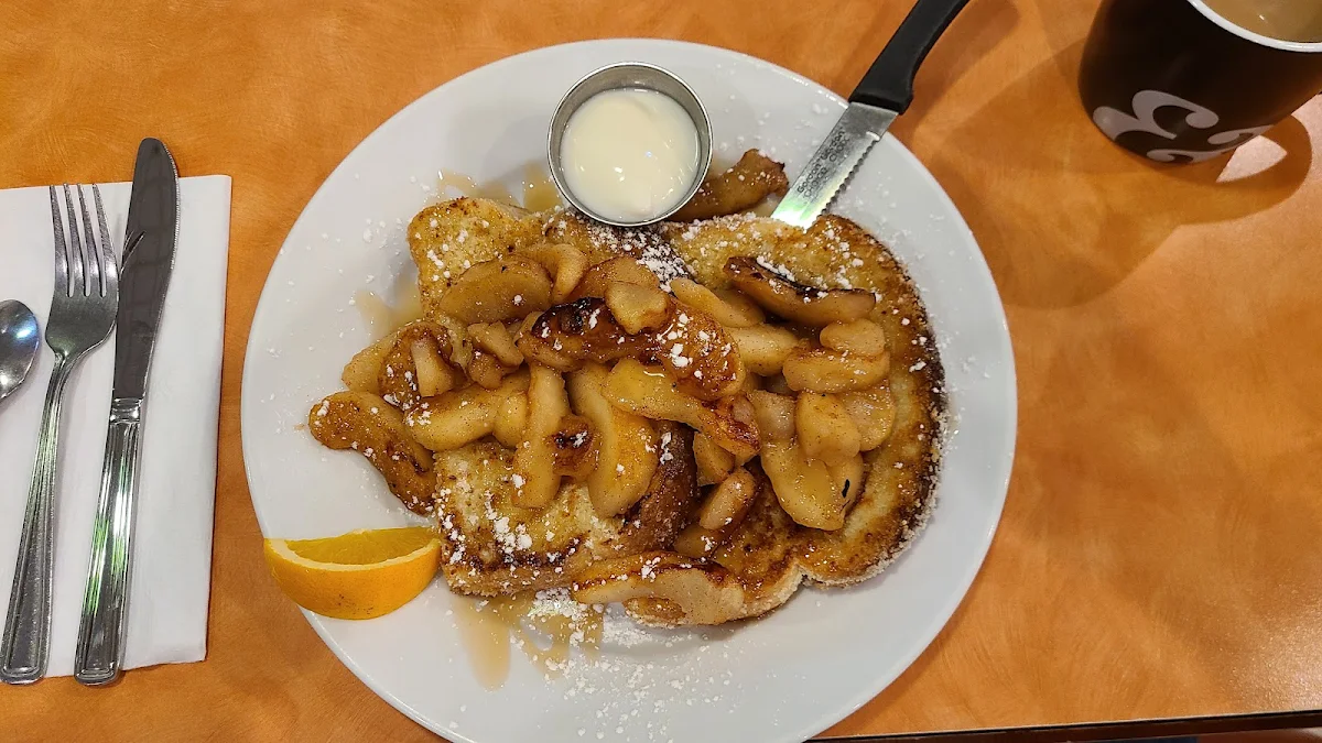 Pain Doré Avec Pommes