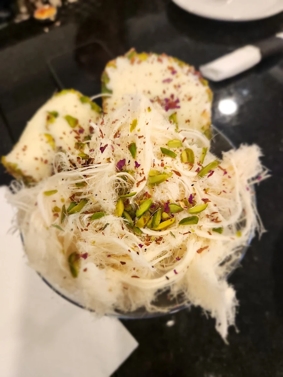 Kunafa, D-Lounge