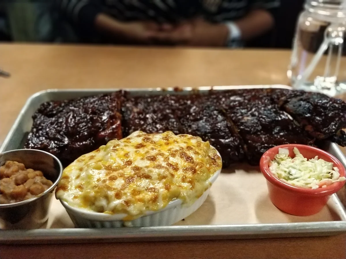 1 2 Rack Pork Ribs Macaroni and Cheese