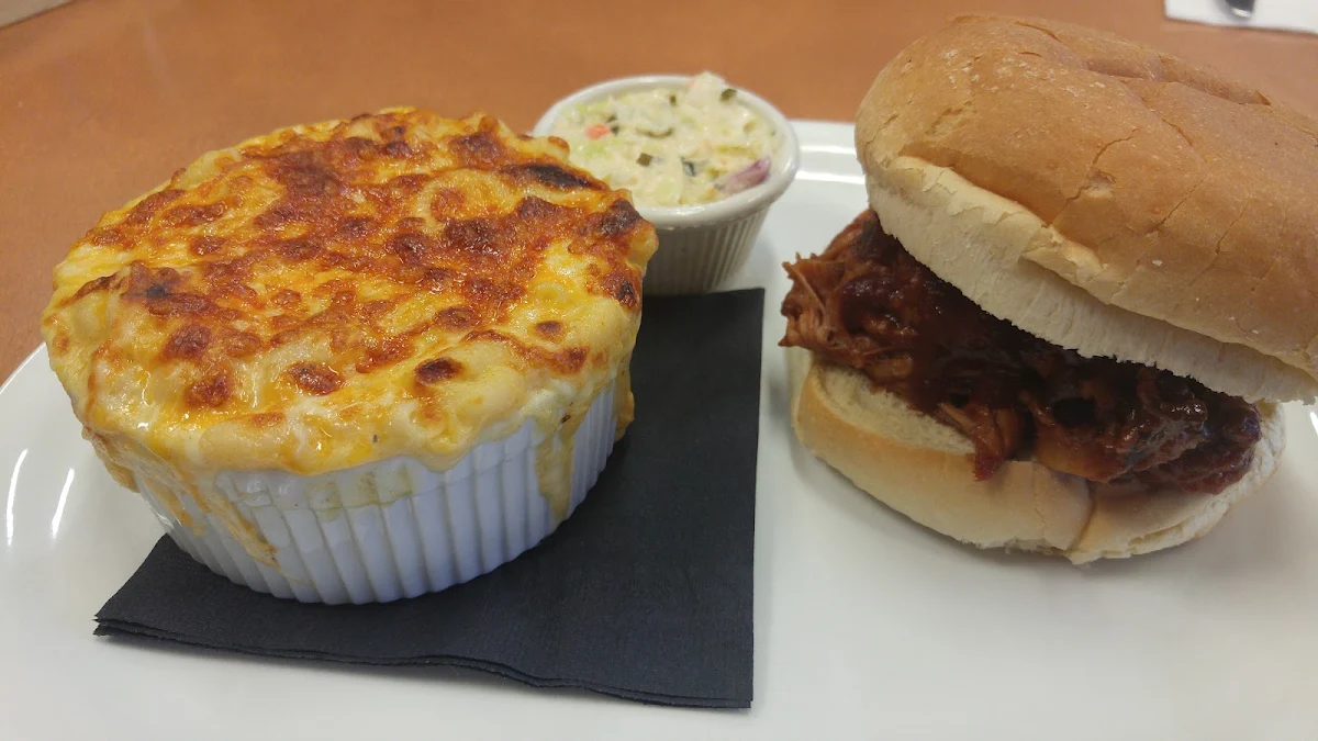 Pulled Pork Sandwich with Mac & Cheese and Coleslaw