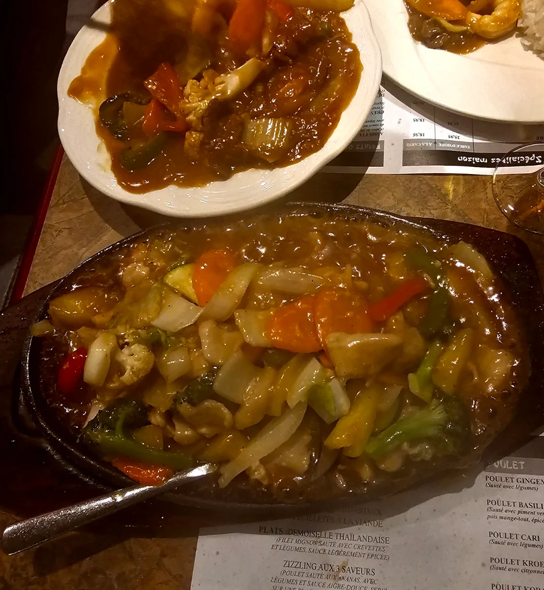 Sizzling Poulet Sauté Au Basilic