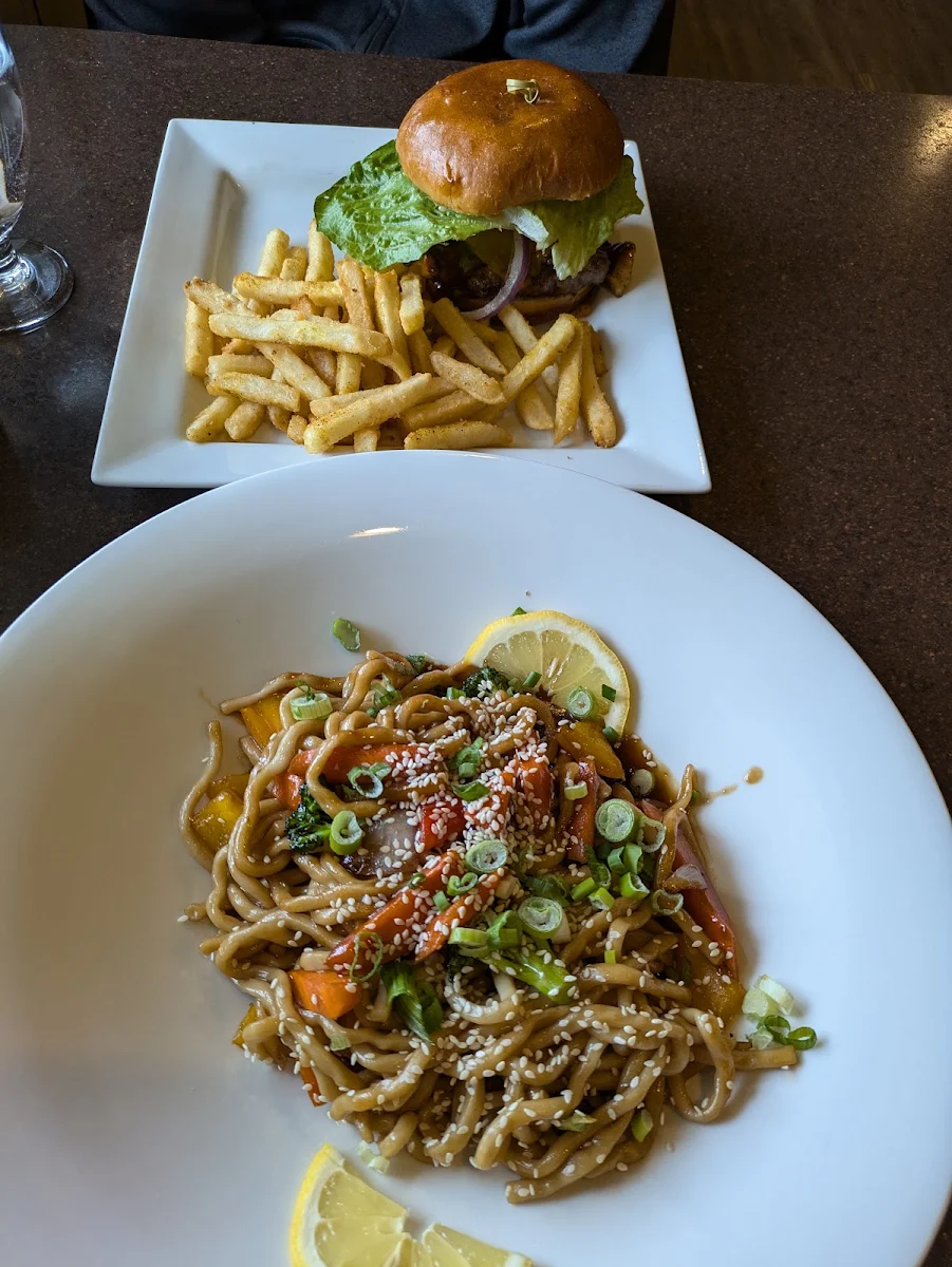 Highlights, Buglers Dining Room and Lounge