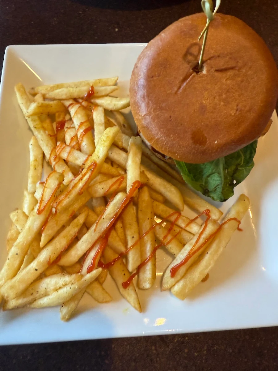 Highlights, Buglers Dining Room and Lounge