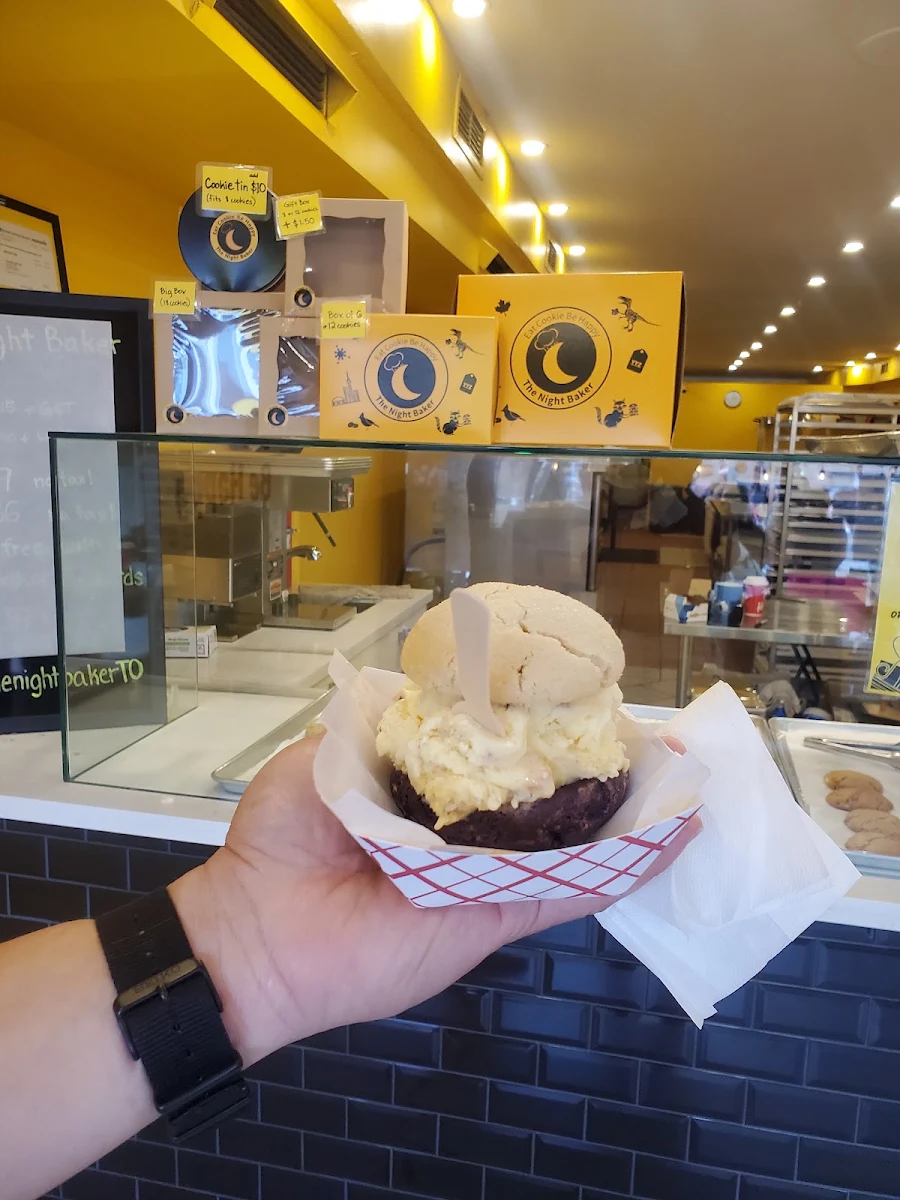 Cookies Ice Cream Sandwich