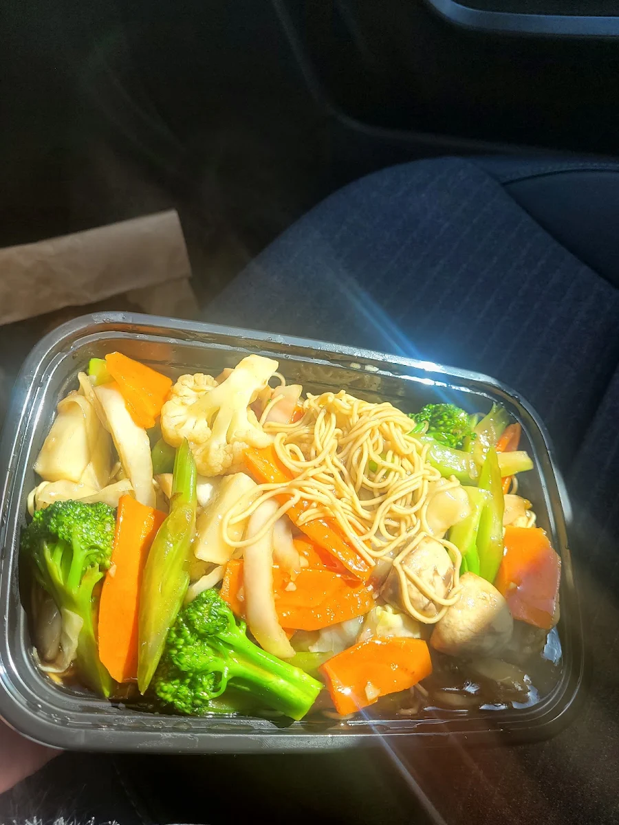 Vegetable Chow Mein