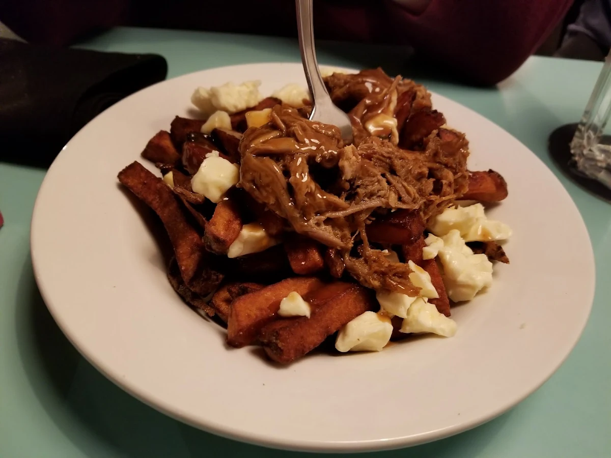 Porc Effiloché Poutine