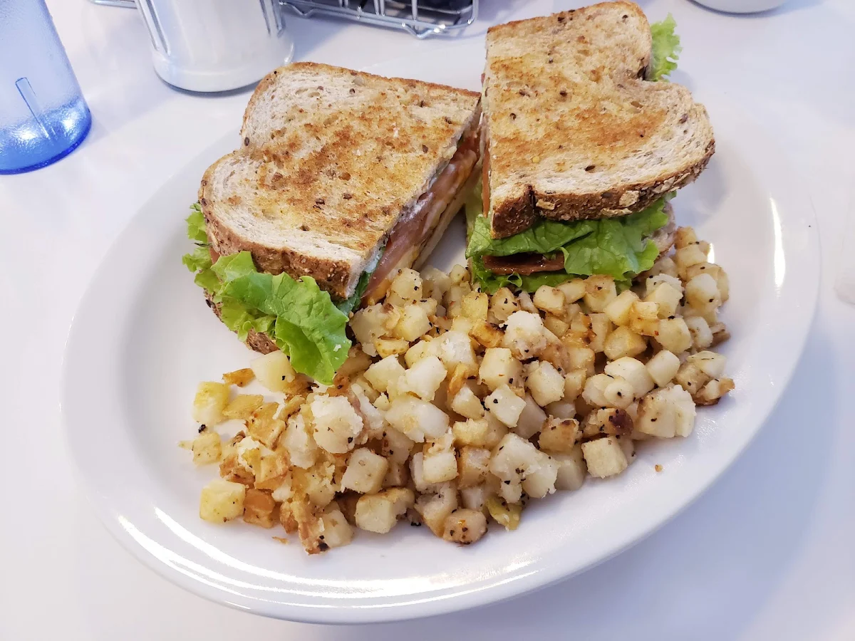 Chicken Club Sandwich with Hashbrowns