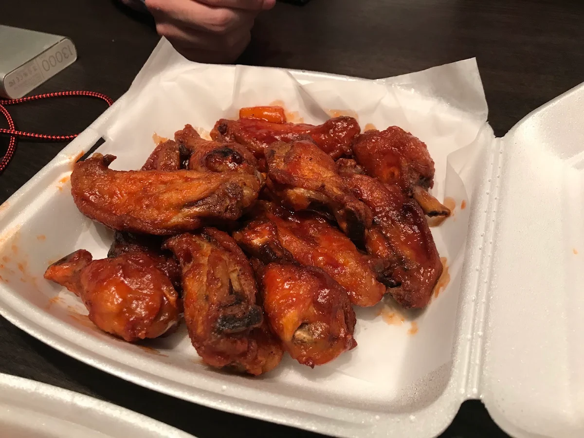 Bellissimo Chicken Wings and Fries