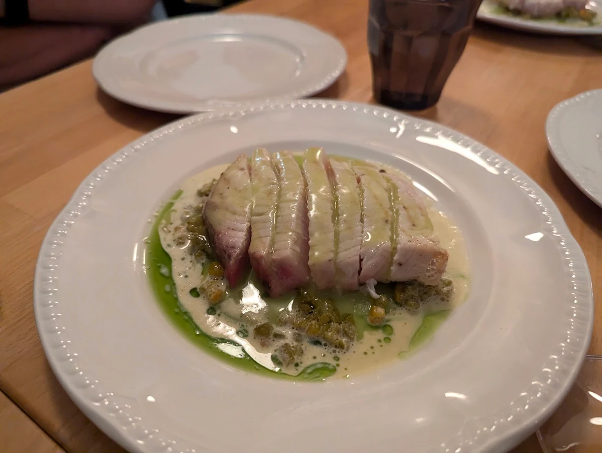 Espadon Grillé N E Tomatillos Poivrons Verts