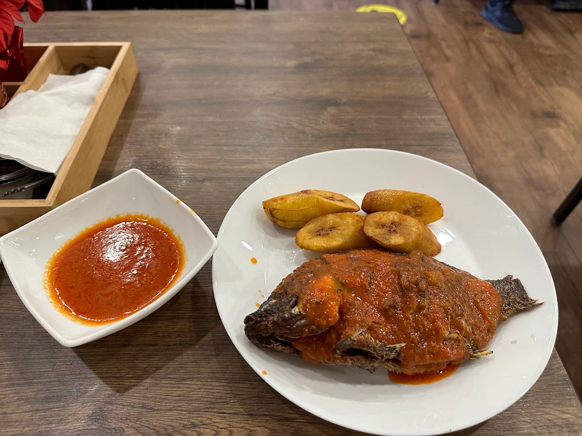 Fried Plantain Fried Fish with Stew