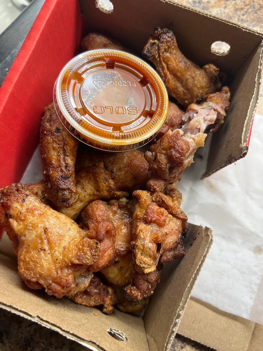 Regular Wings, Popular Pizza ( Kennedy and Wexford )