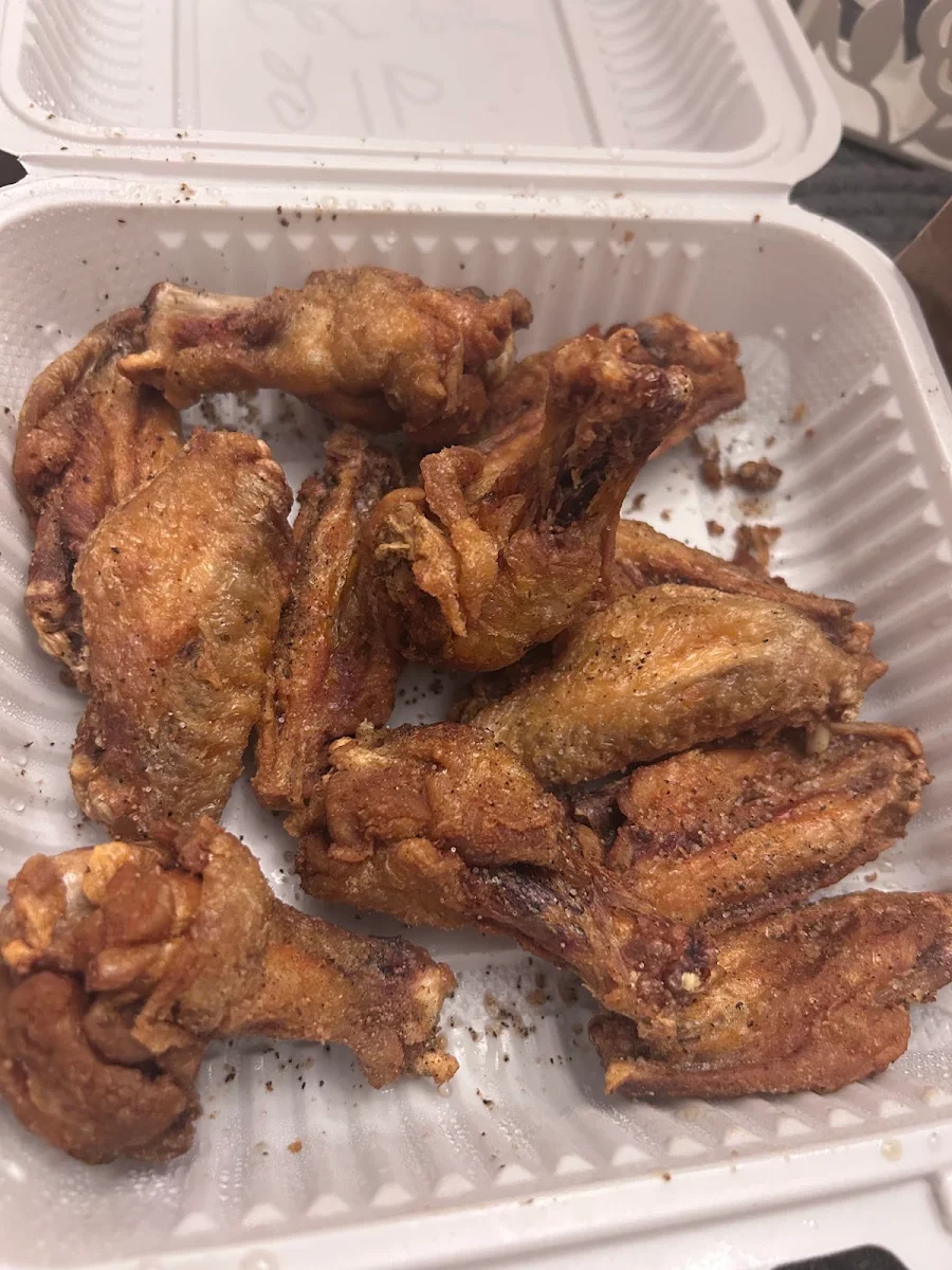 Salt and Pepper Chicken Wings