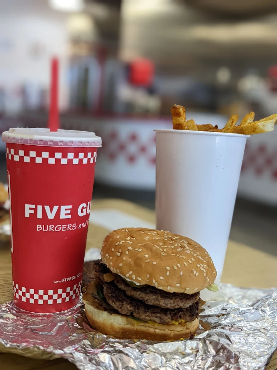 Five Guys Style
