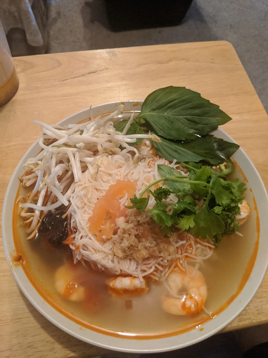 Shrimp and Crab Noodle Soup
