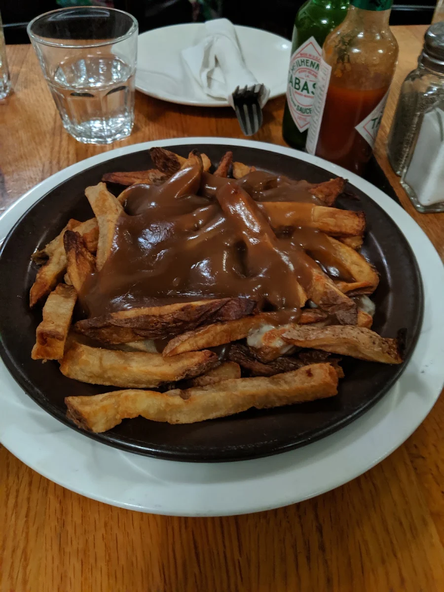 Poutine, Factory Girl
