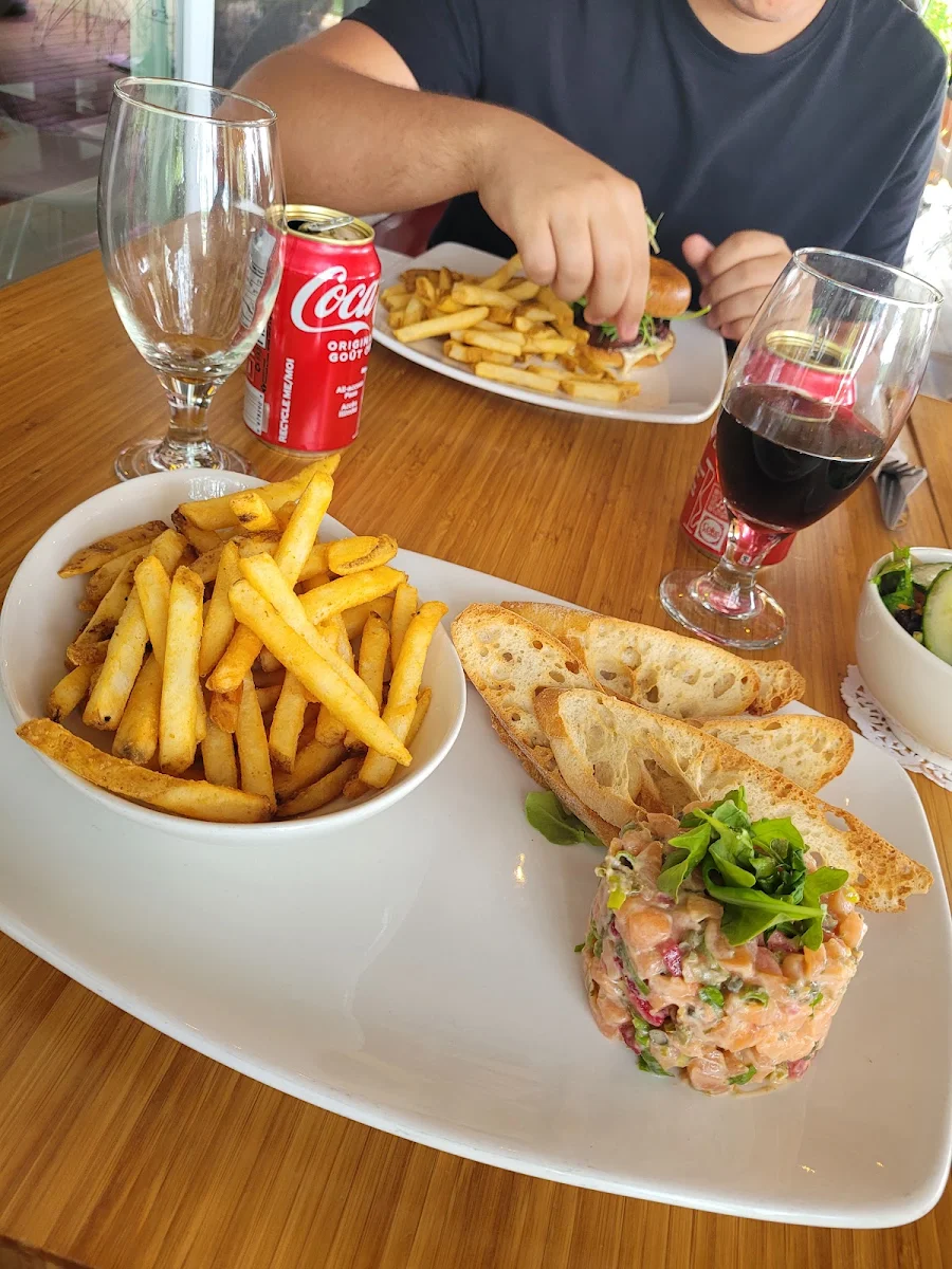 Tartare Saumon Et Fraises