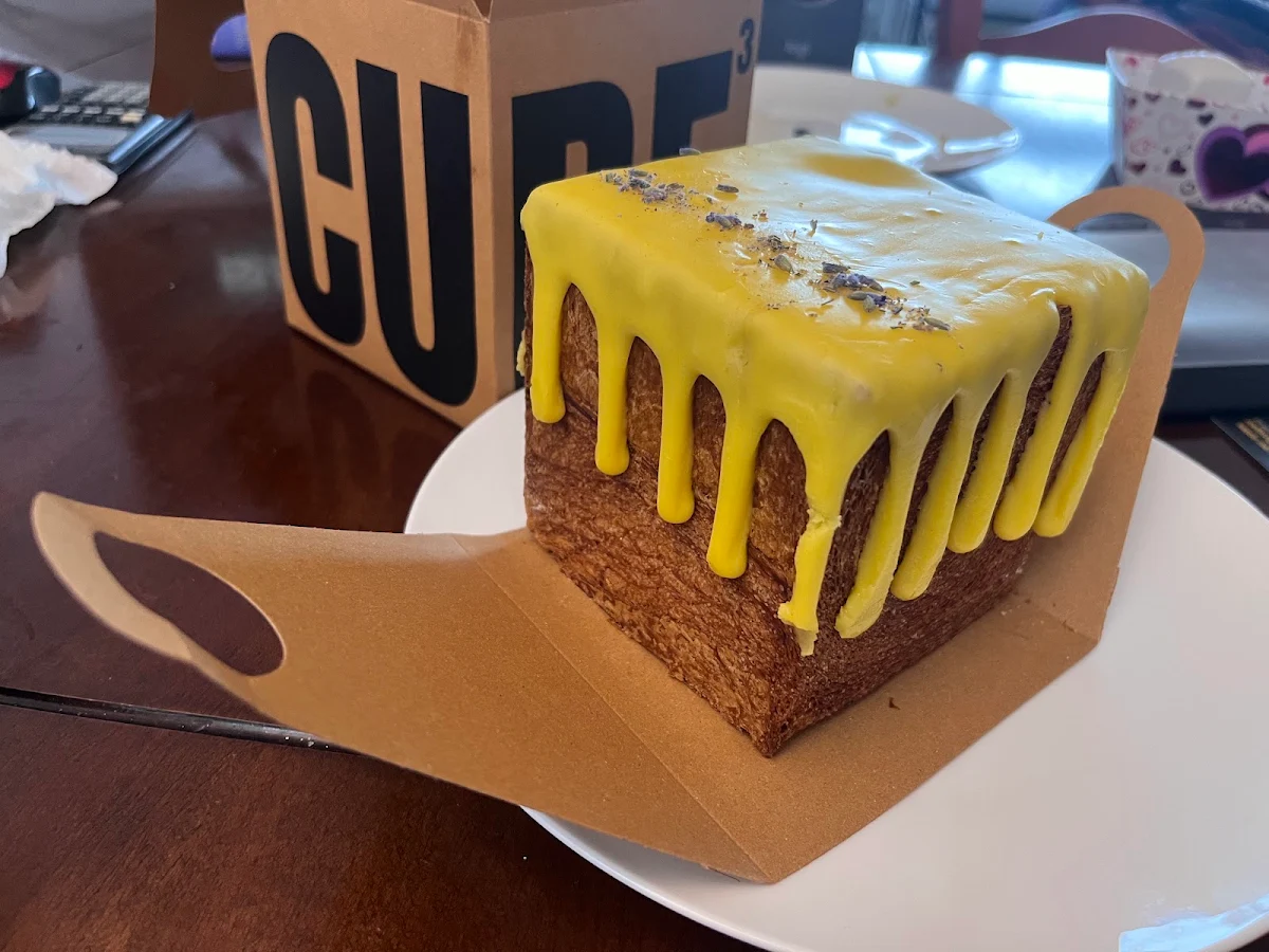 Croissant Cube
