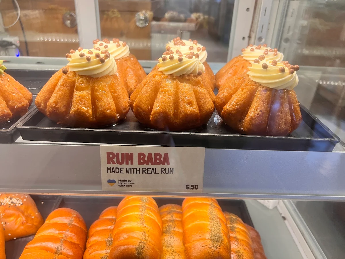 Rum Baba – Pistachio