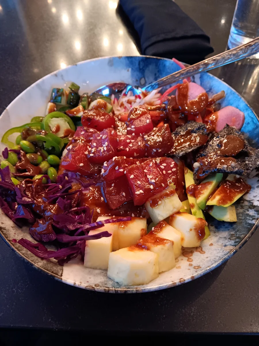 Tuna Poke Bowl