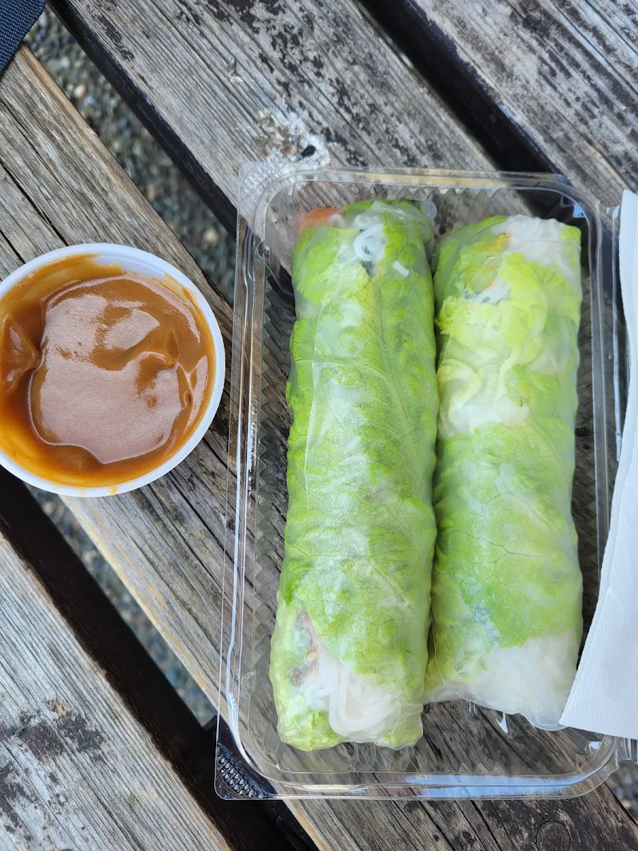 Fresh Salad Roll