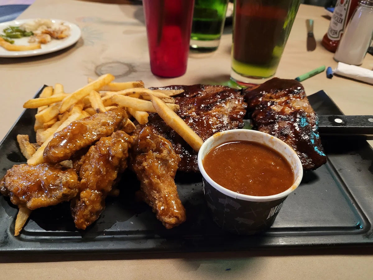 Ribs and Wings Combo