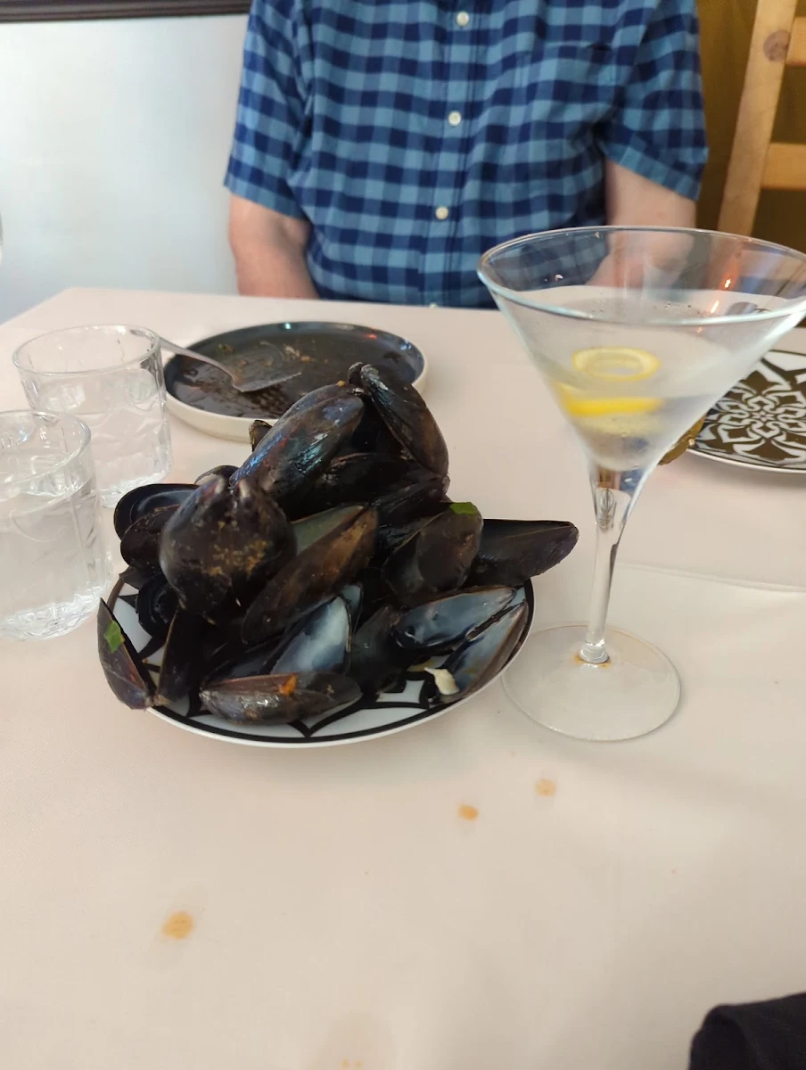 Moules-Frite and Dry Martini