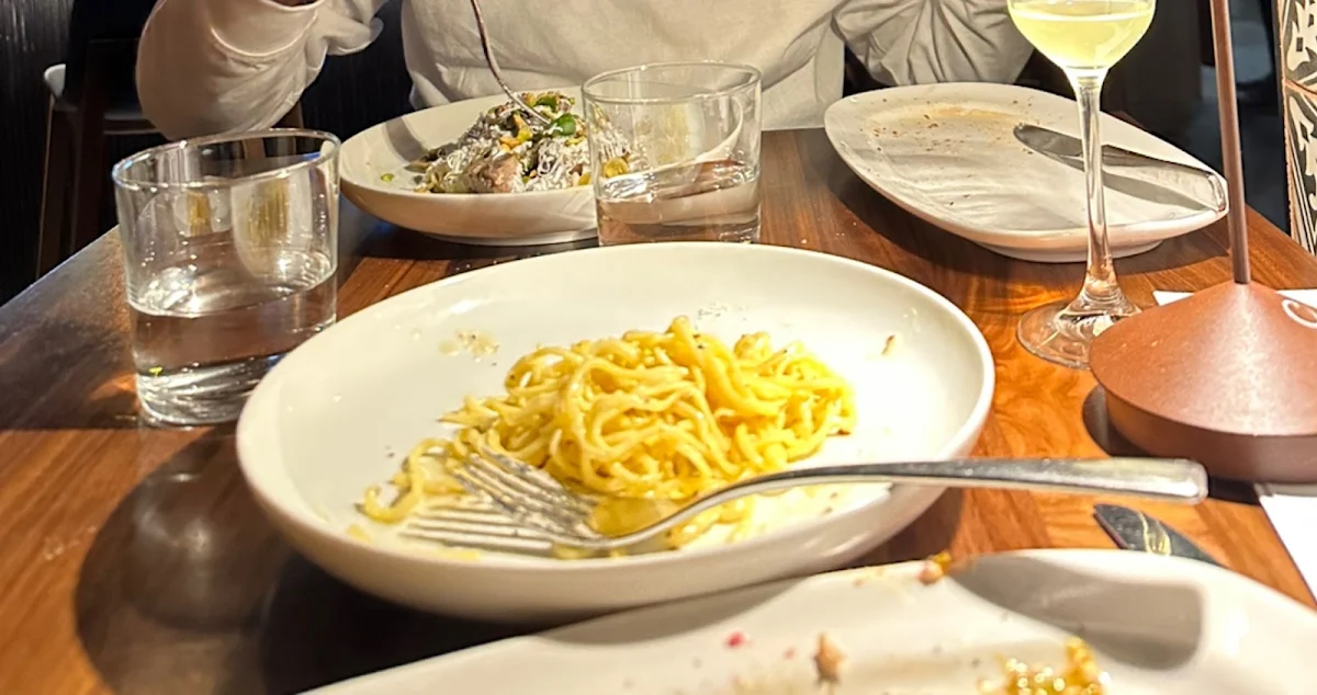 Cacio E Pepe, Edna + Vita