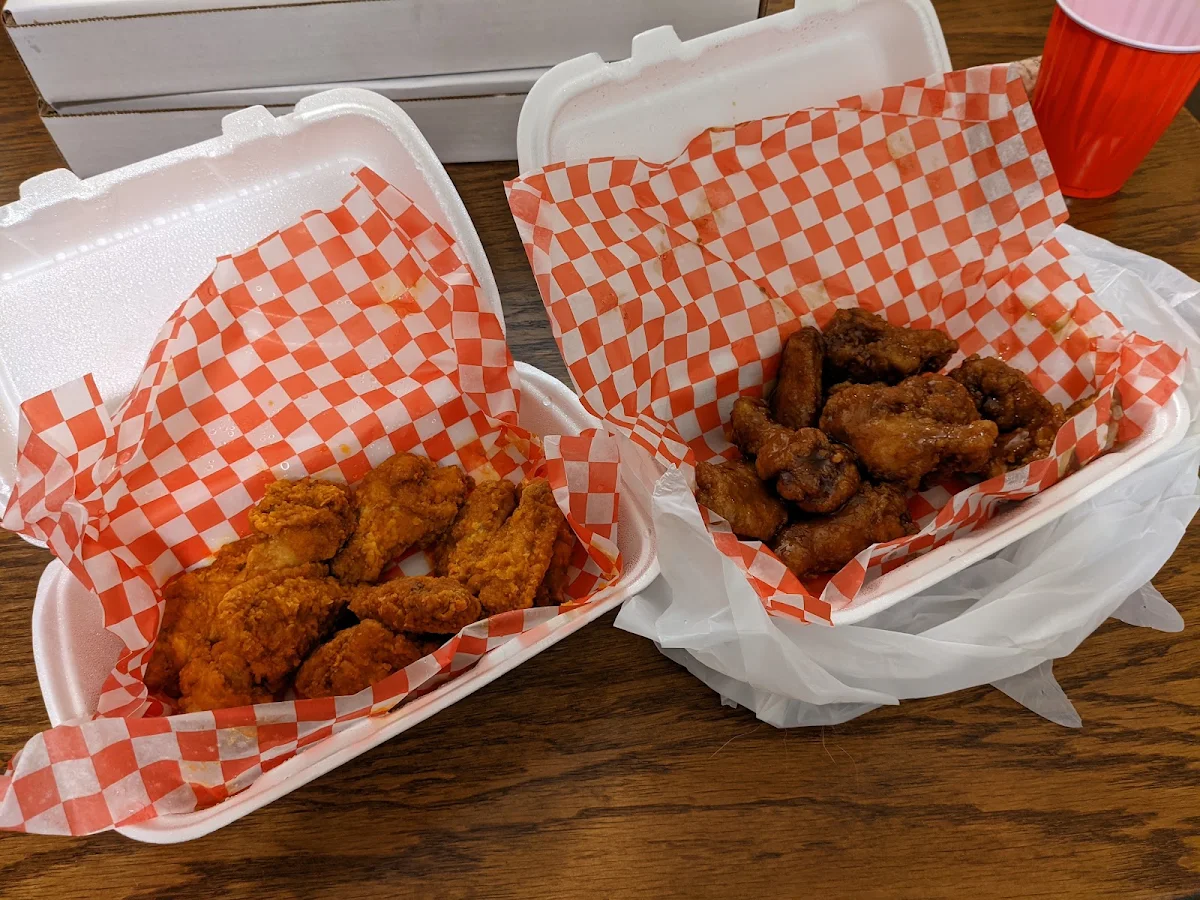 Pound of Wings x2 Honey Garlic & Frank's Buffalo