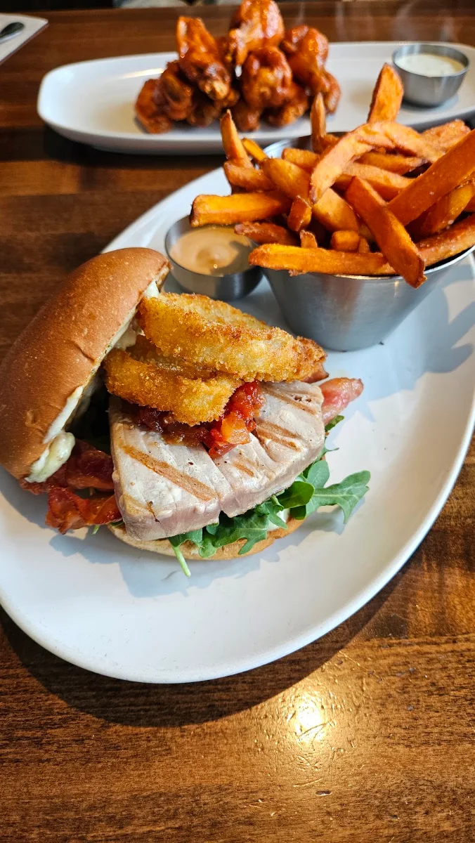 Ahi Tuna Club