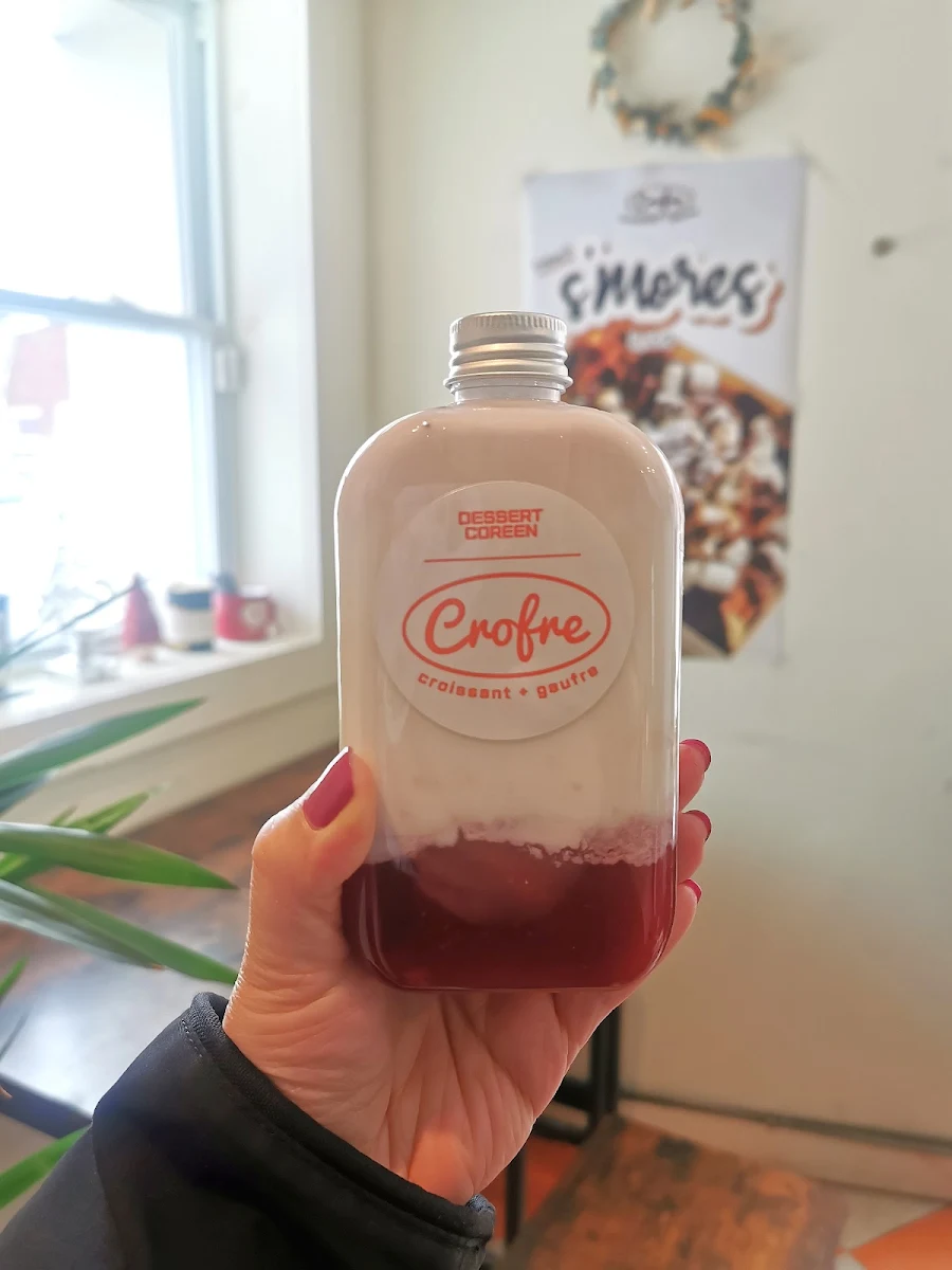 Latte À la Fraise Strawberry Latte