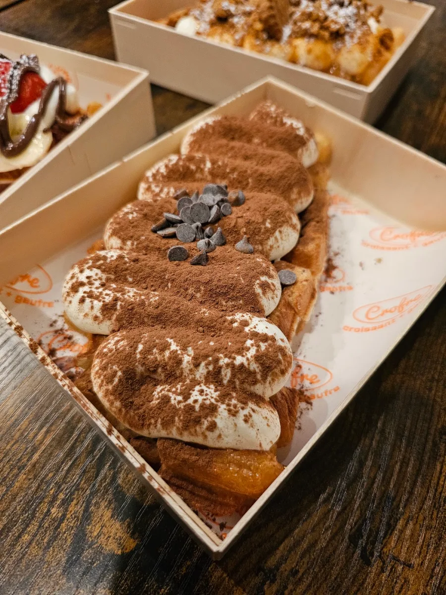Tiramisu Cake