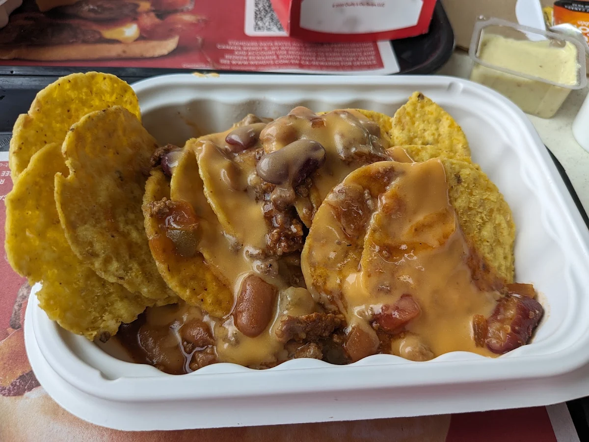 Chili Cheese Fries Cals 520