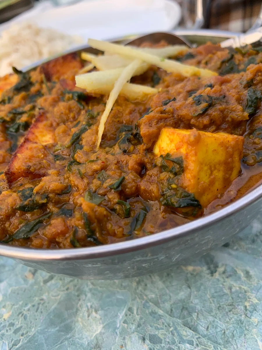 Saag - E - Jashn Saag Chicken