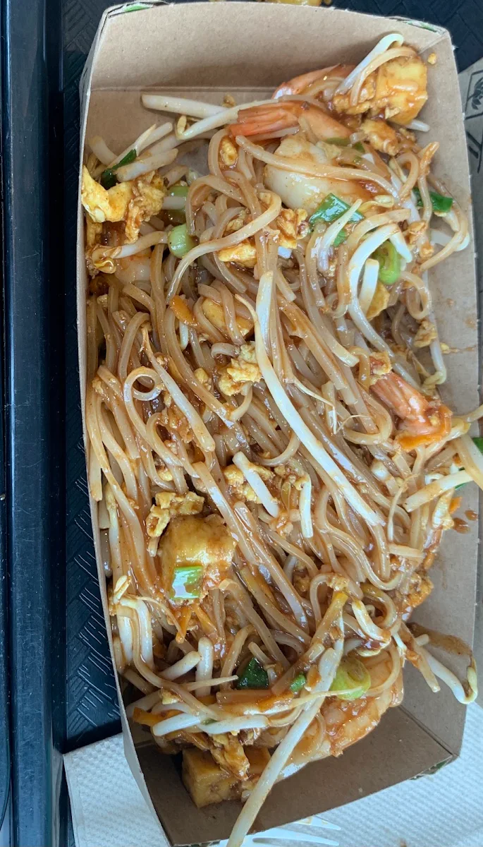 Thai Chicken Noodles
