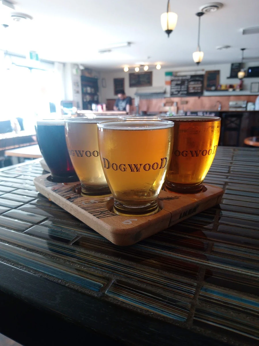 Flight London Fog Honey Lager Woodstock IPA Misty Mountain Hop Hazy IPA