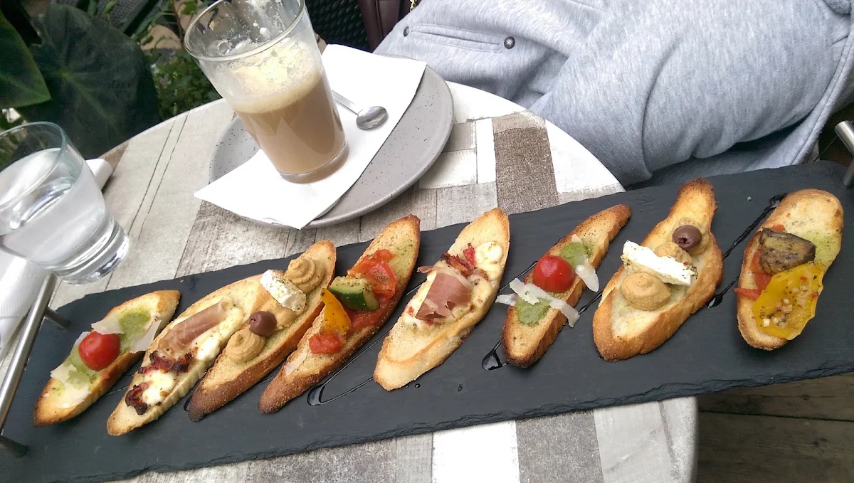 Bread Fleet, La Pizz Saint-Pierre