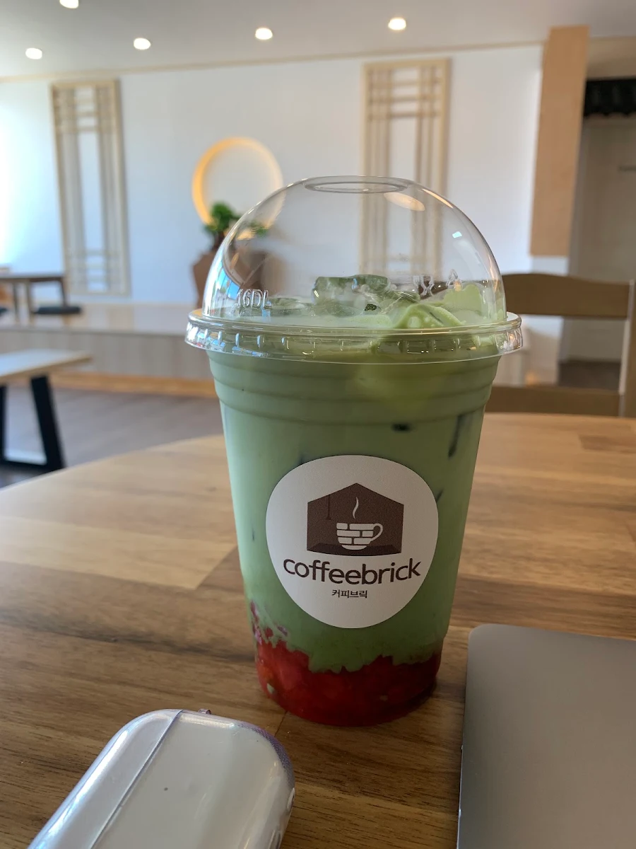 Iced Matcha Lattes