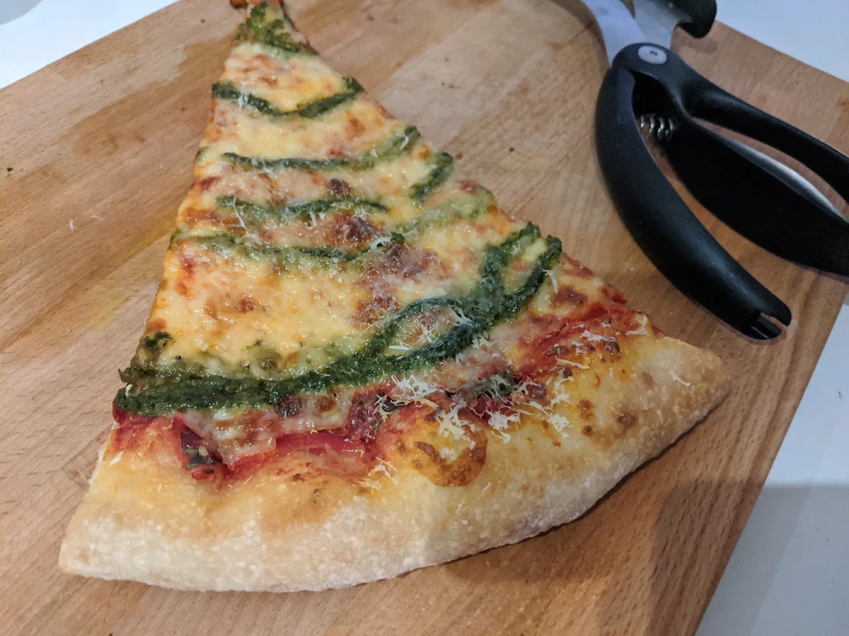 Spinach Pizza Slice, Did's Pizza