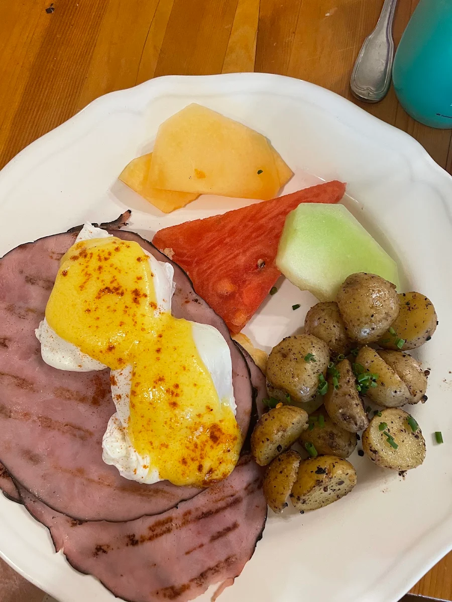 Eggs Benedict