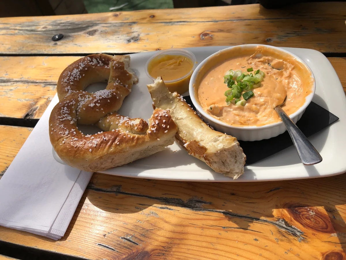Pretzel with Beer Cheese Dip