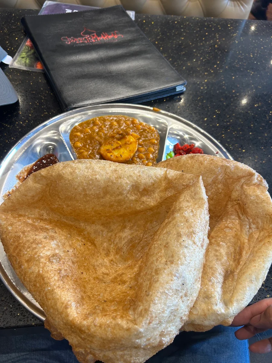 Channa Bhatura