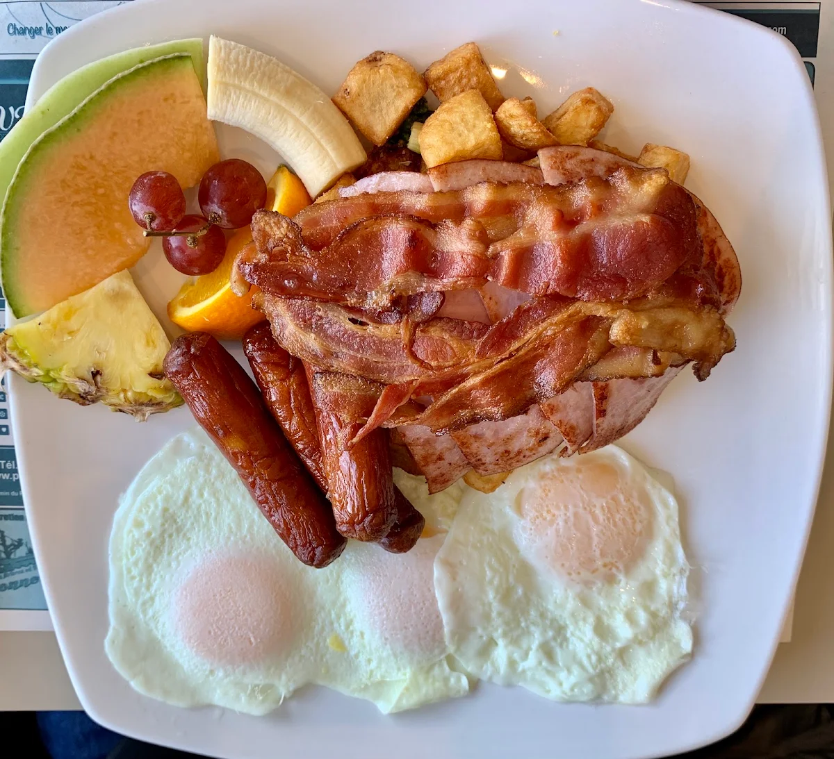 Oeufs Bacon Saucisse