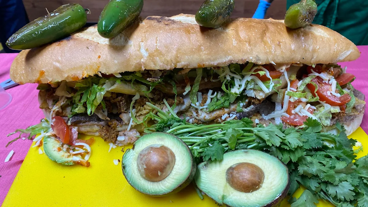 Highlights, Molcajete